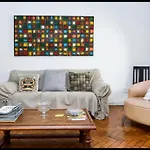Quarto Maravilhoso Em Copacabana A 200 M Da Orla!